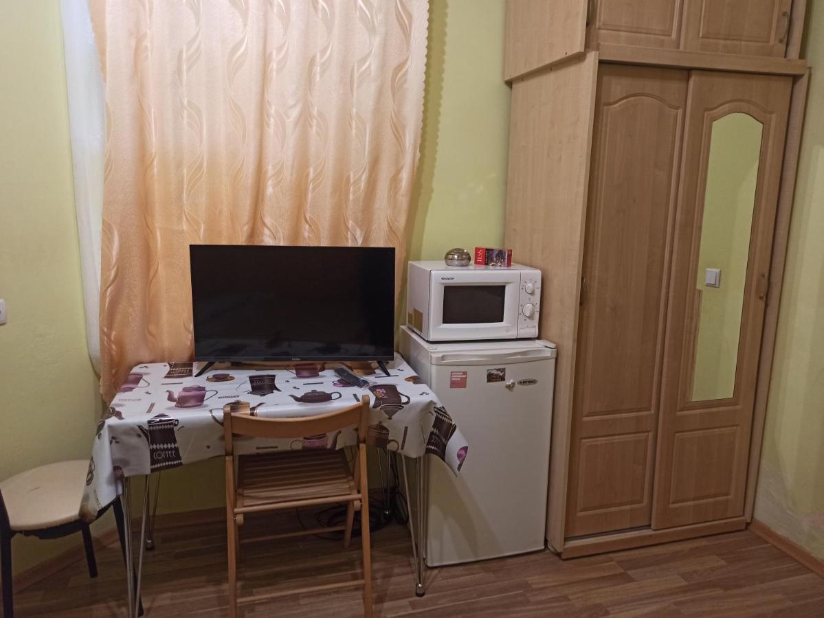 Смарт-Економ,10 Хв До Ж/Д Вокзалу Apartamento Lviv Exterior foto