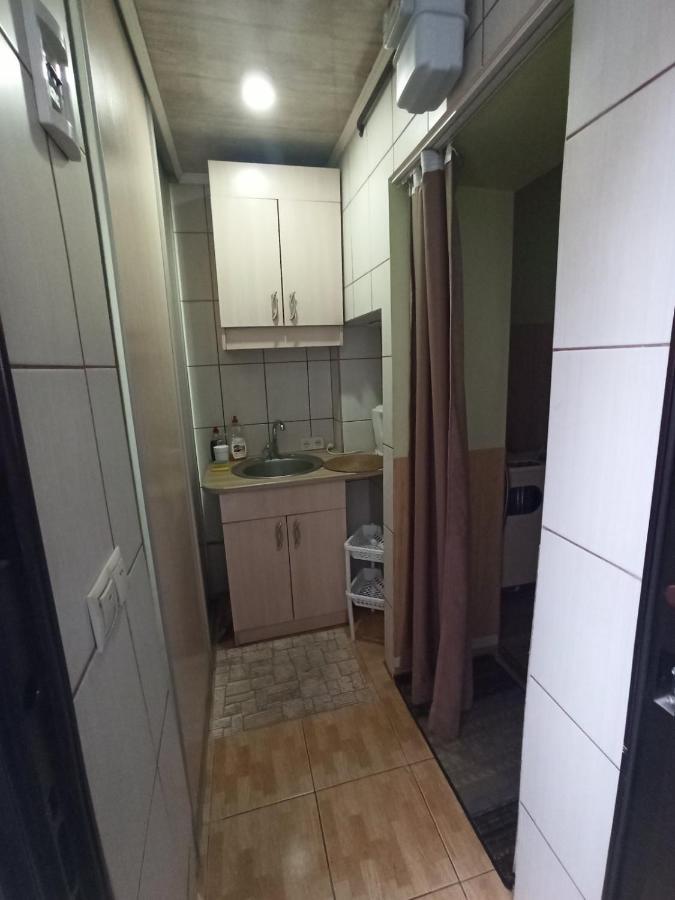 Смарт-Економ,10 Хв До Ж/Д Вокзалу Apartamento Lviv Exterior foto
