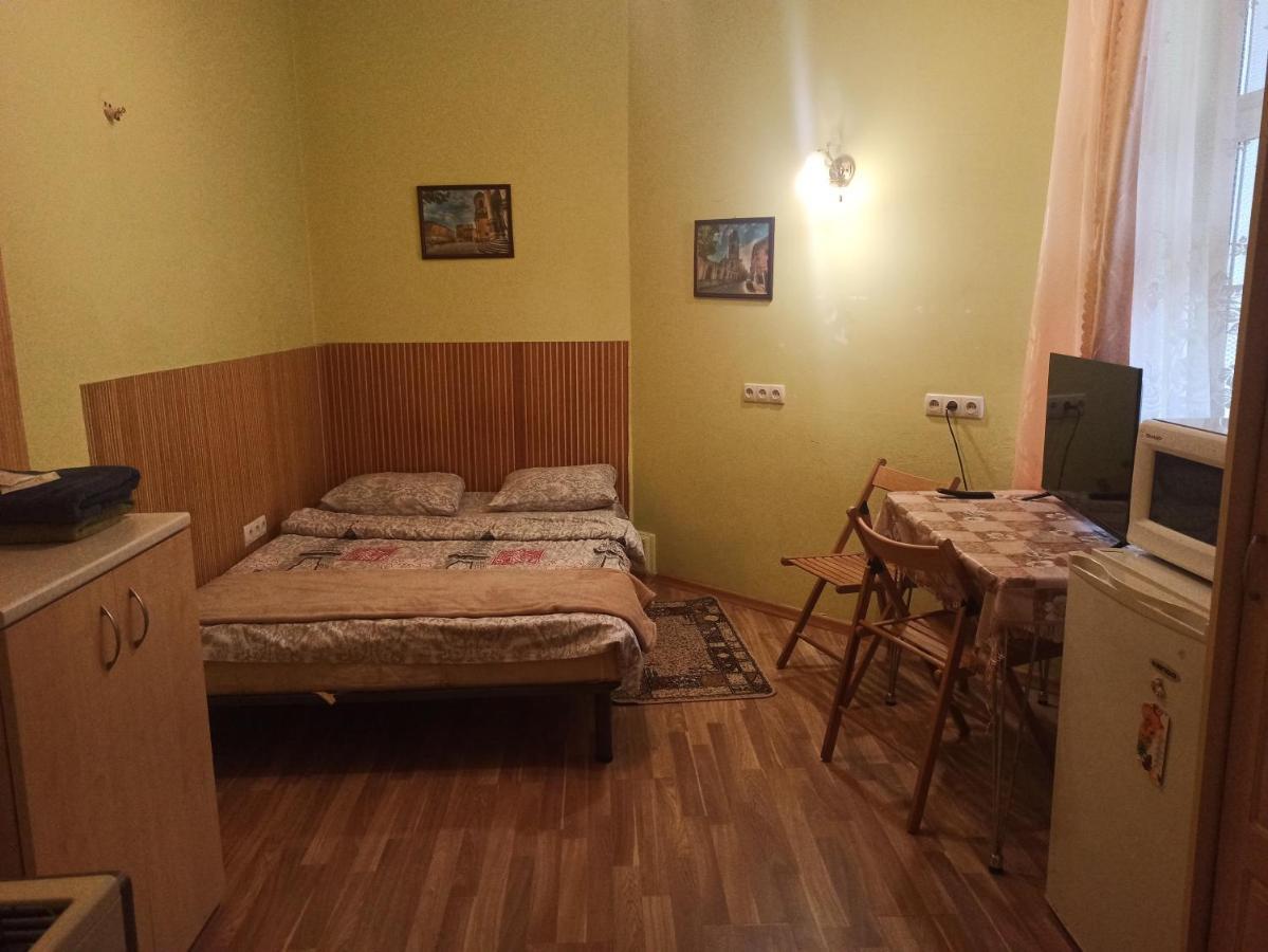 Смарт-Економ,10 Хв До Ж/Д Вокзалу Apartamento Lviv Exterior foto