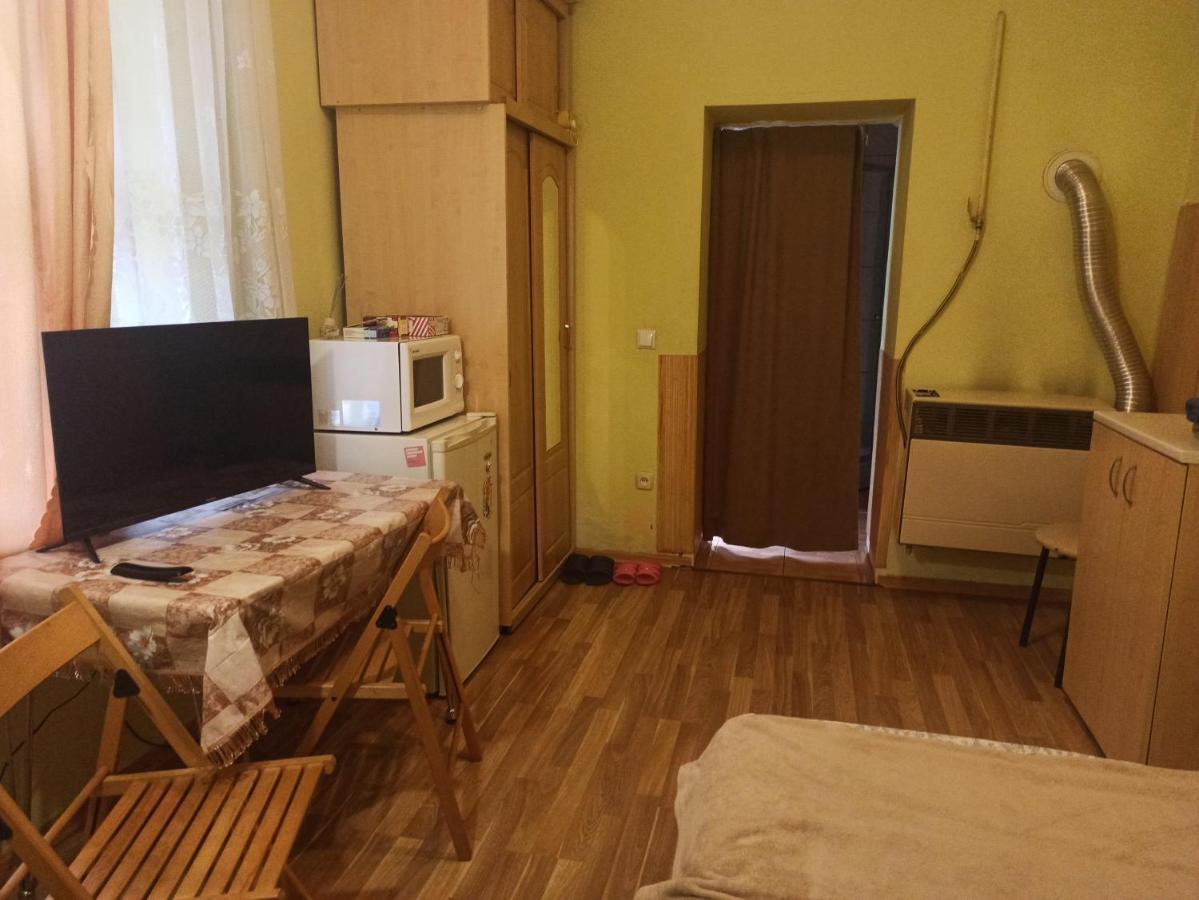 Смарт-Економ,10 Хв До Ж/Д Вокзалу Apartamento Lviv Exterior foto