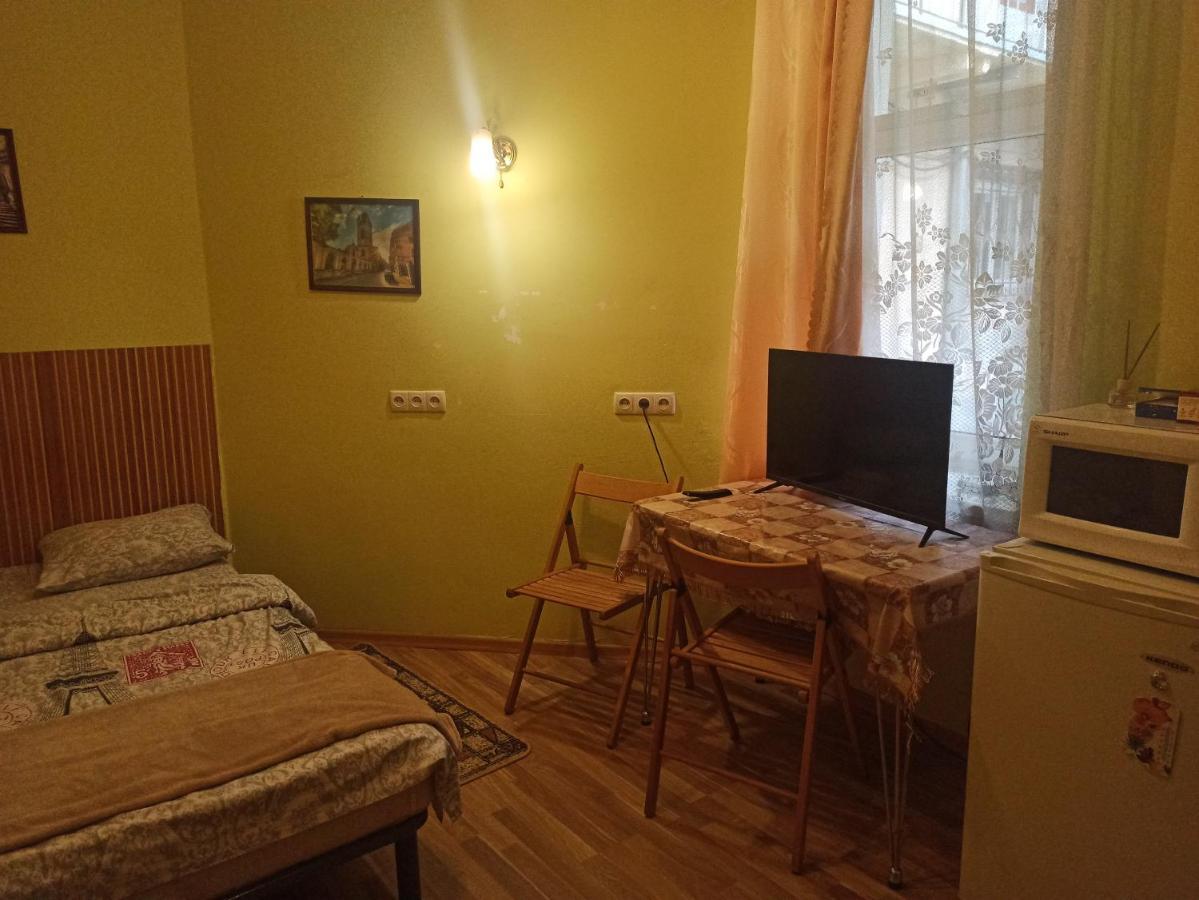 Смарт-Економ,10 Хв До Ж/Д Вокзалу Apartamento Lviv Exterior foto